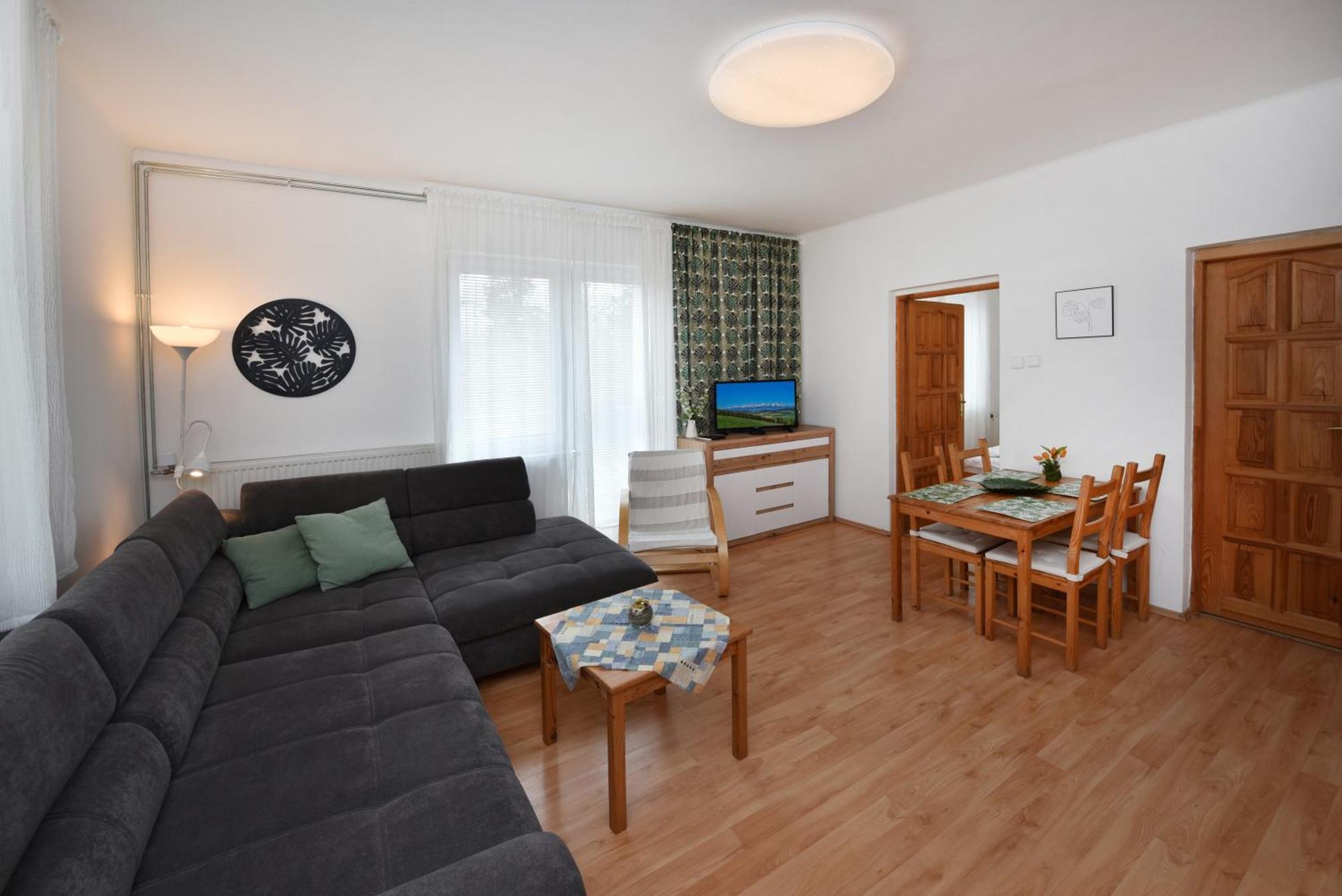 Apartmany Zea Tatranska Lomnica Bagian luar foto