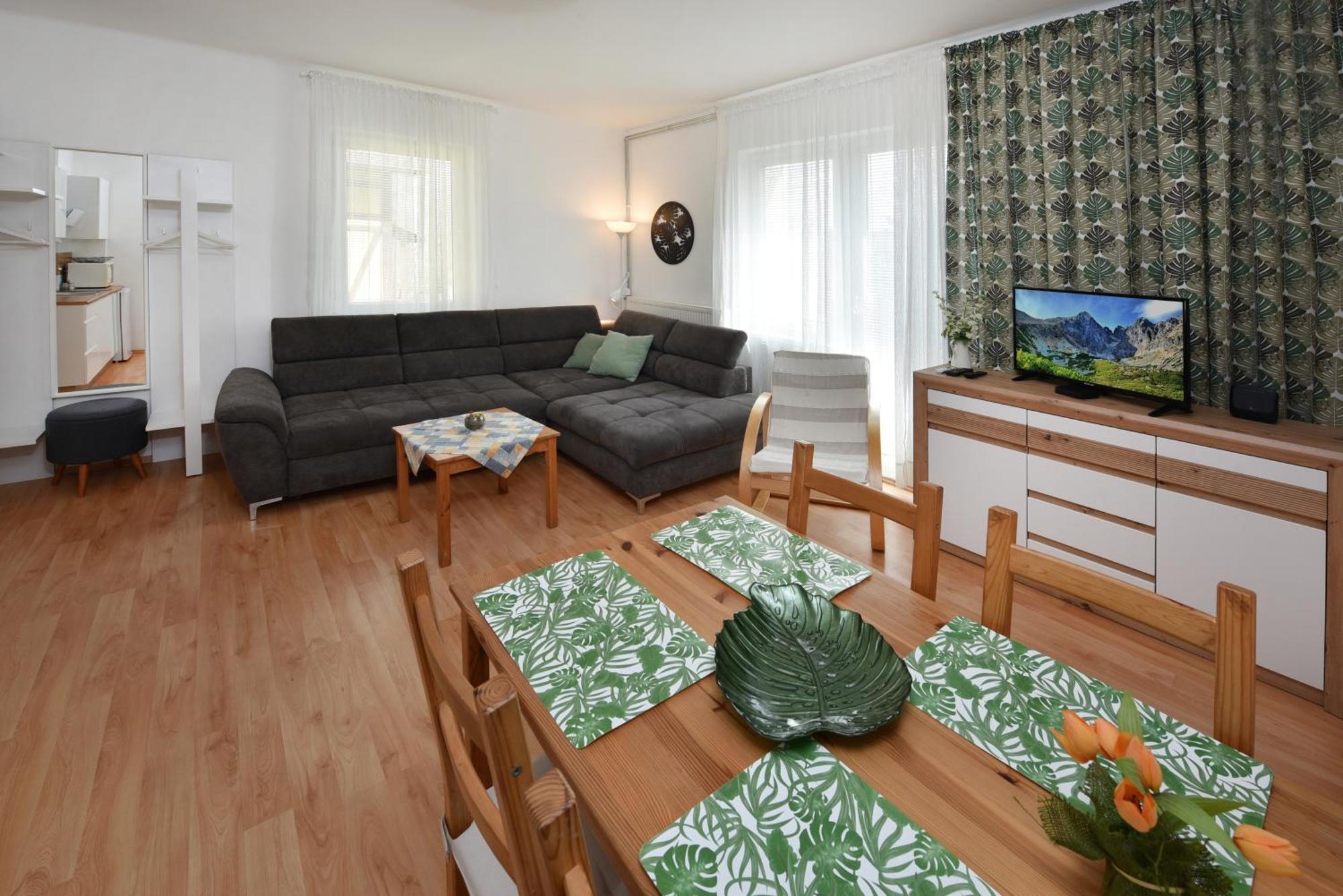 Apartmany Zea Tatranska Lomnica Bagian luar foto