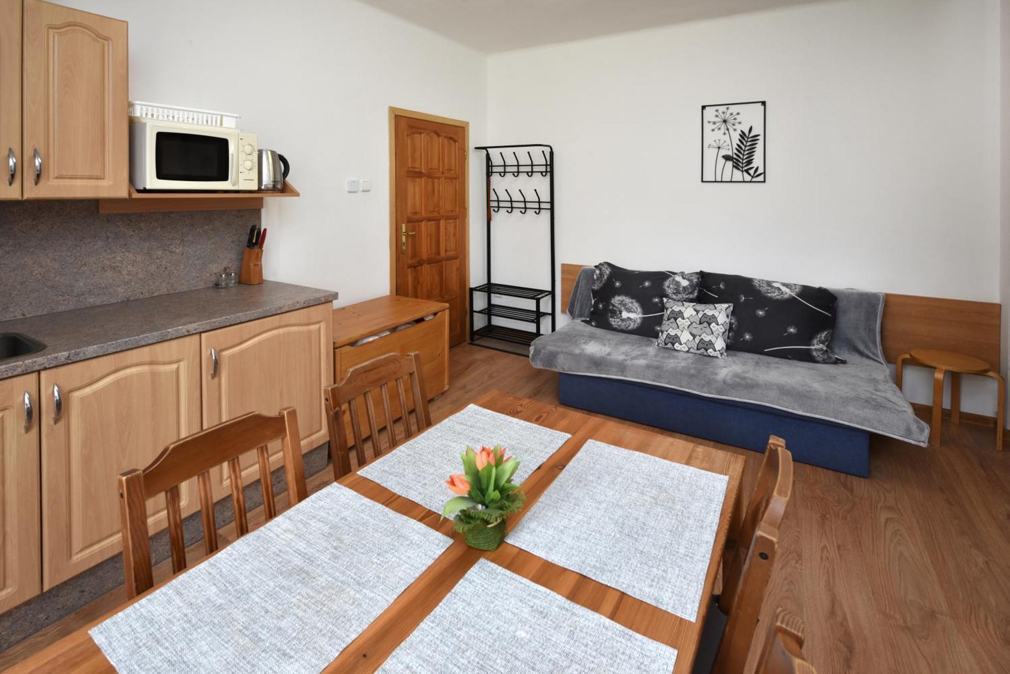 Apartmany Zea Tatranska Lomnica Bagian luar foto