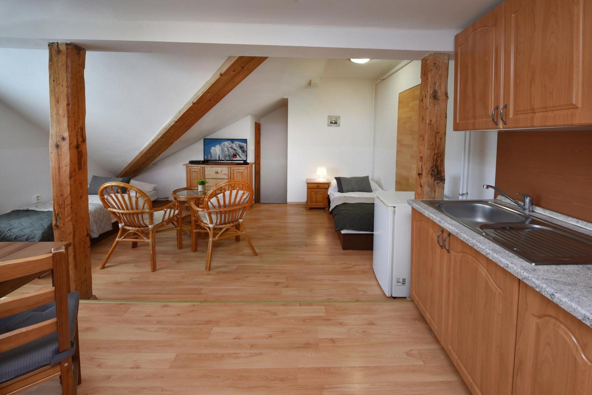 Apartmany Zea Tatranska Lomnica Bagian luar foto