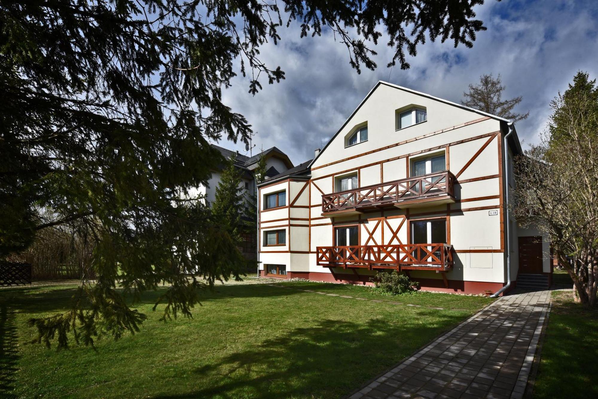 Apartmany Zea Tatranska Lomnica Bagian luar foto