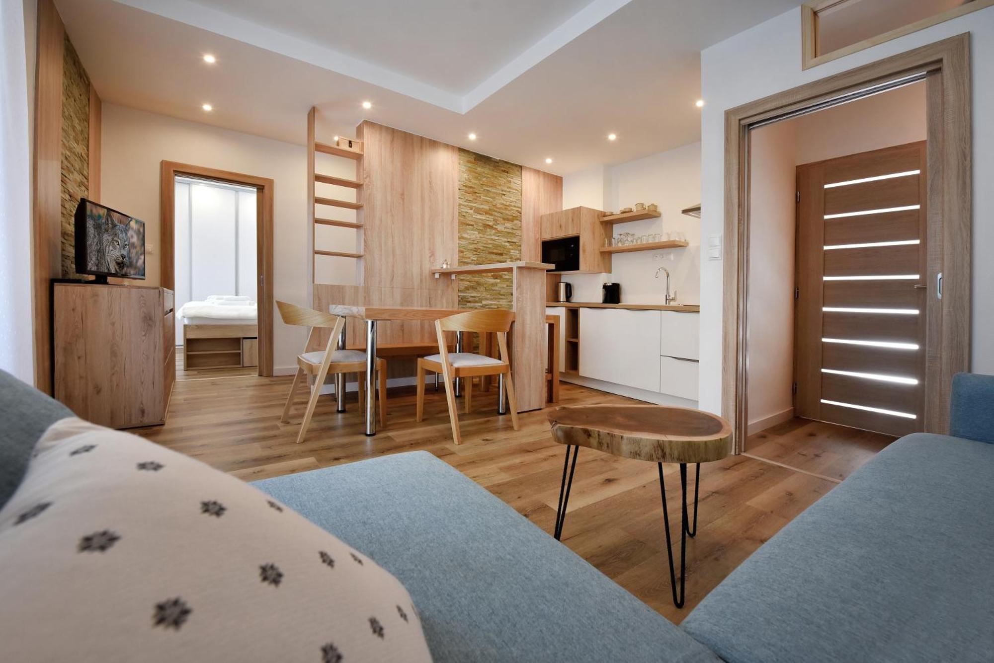 Apartmany Zea Tatranska Lomnica Bagian luar foto