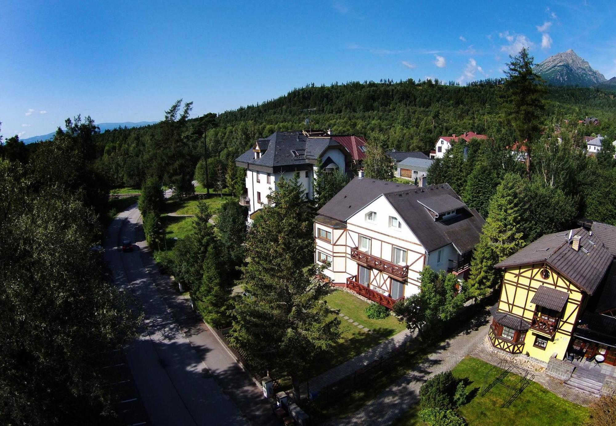 Apartmany Zea Tatranska Lomnica Bagian luar foto
